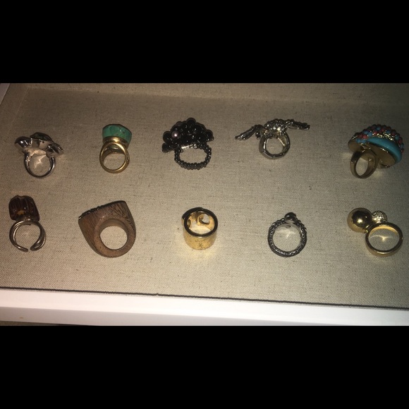 Assorted fashion rings - Picture 2 of 2